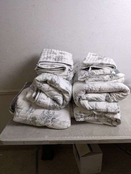 Lenox Blankets. Lot of 4. | Open Box
