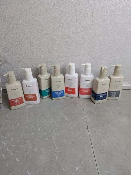 NATURVET PROFESSIONAL CARE Various 500mL Shampoo/Conditioner Bundle | Open Box | (See Condition Notes)