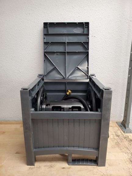 Suncast Hose Hideaway | Open Box