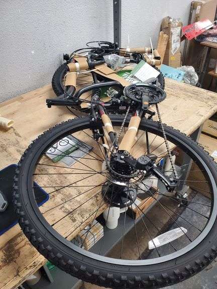 Hyper Mountain Bike | Open Box | (See Condition Notes)