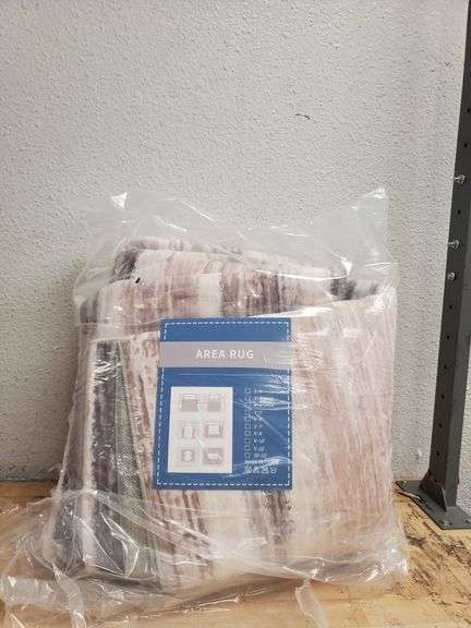 Area Rug | Open Box