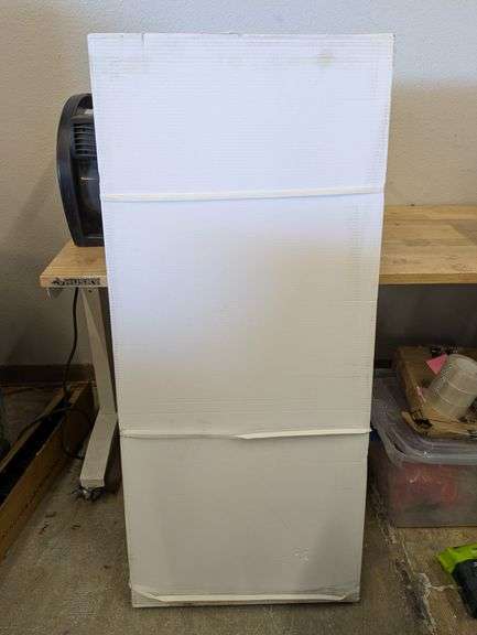 Keter Capri 80 Gallon Deck Box | Open Box