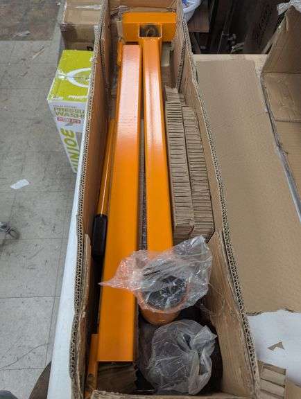 VEVOR Engine Stand, 750 lbs (3/8 Ton) Rotating Engine Motor Stand | Open Box | (See Condition Notes)