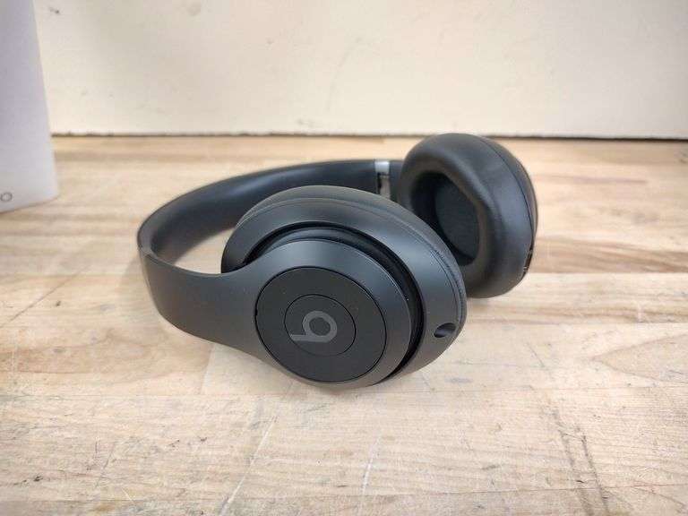BEATS BY DRE Beats Studio Pro Over-the-Ear Headphones | Open Box | (See Condition Notes)