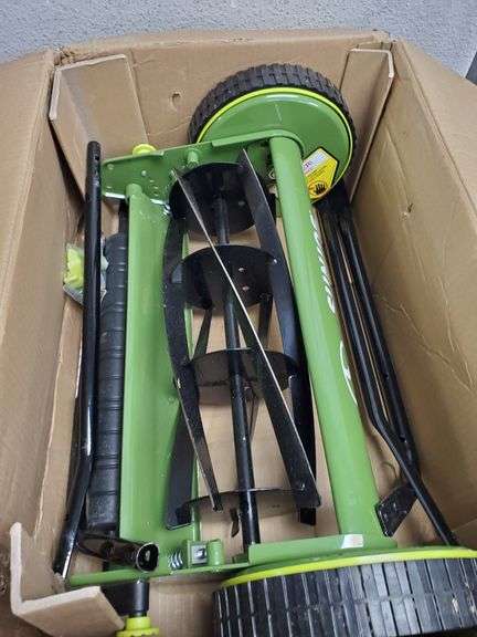 Sunjoe 16" Manual Reel Mower | Open Box