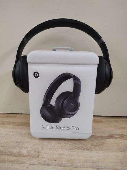 BEATS BY DRE Beats Studio Pro Over-the-Ear Headphones | Open Box | (See Condition Notes)