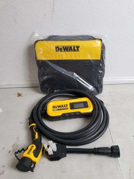 DEWALT EV Charger, 32Amp,20FT Cable, IP66 Weatherproof, SAEJ1772 | Open Box