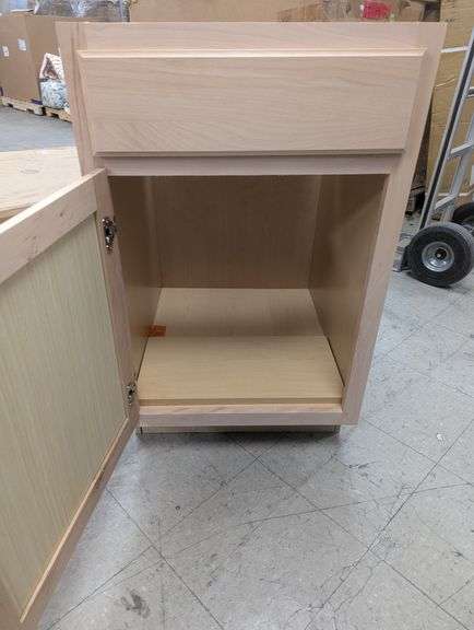 21 in. W x 24 in. D x 34.5 in. H Ready to Assemble Base Kitchen Cabinet in Unfinished | Open Box