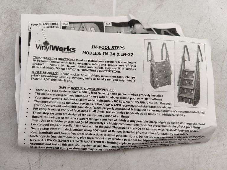 Vinyl Works Deluxe Adjustable Pool Step Ladder, 24" | Open Box | (See Condition Notes)