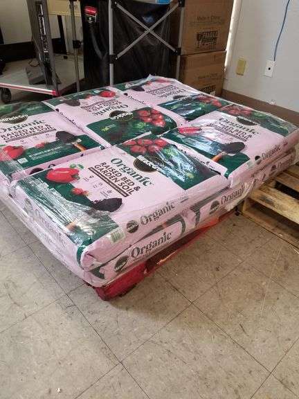 MIRACLEGRO Organic Raised Bed Garden Soil 40 Dry QT Set of 11 | Open Box | (See Condition Notes)