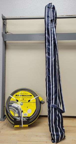 Member's Mark 8 Ft. Beach Umbrella w/Carrying Bag & 110 Ft. Professional Hose Bundle | Open Box