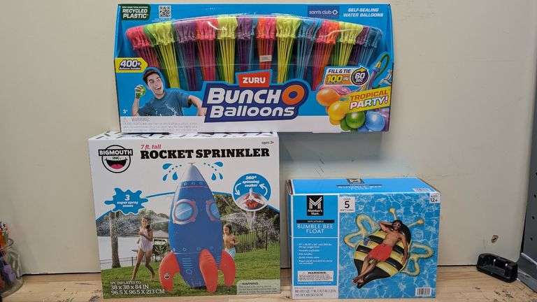 Rocket Sprinkler, Water Balloon, & Floatie Bundle | Open Box