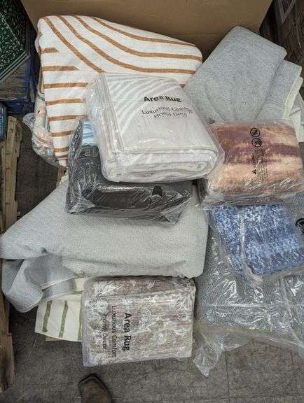 Pallet Of Miscellaneous Rugs | Open Box