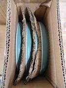 BESTONE Round Matte Dinnerware Set, 16pc | Like New | (See Condition Notes)