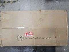 WADE LOGAN Make Up Vanity Set Approx. 53.5'' H X 35.4'' W X 15.7'' D | Open Box | (See Condition Notes)
