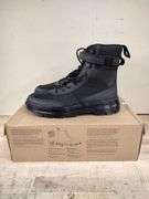 DR. MARTENS AirWair Combs Tech Shoes, M11 / W12 | Like New | (See Condition Notes)