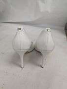Women's 7.5 White Heels | Open Box | (See Condition Notes)