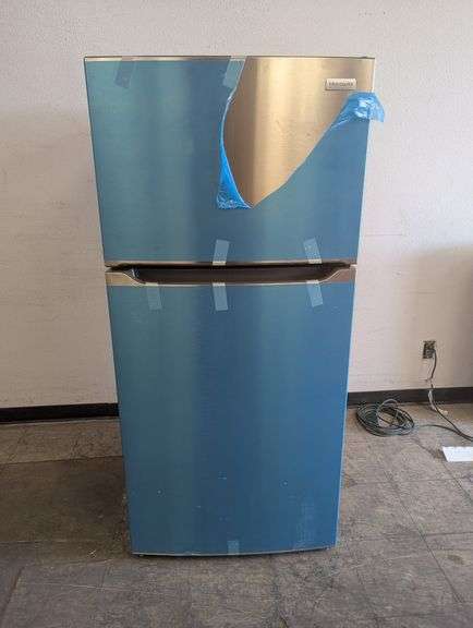 Frigidaire 20-cu ft Top-Freezer Refrigerator ( Fingerprint Resistant Stainless Steel ) Garage Ready | Open Box