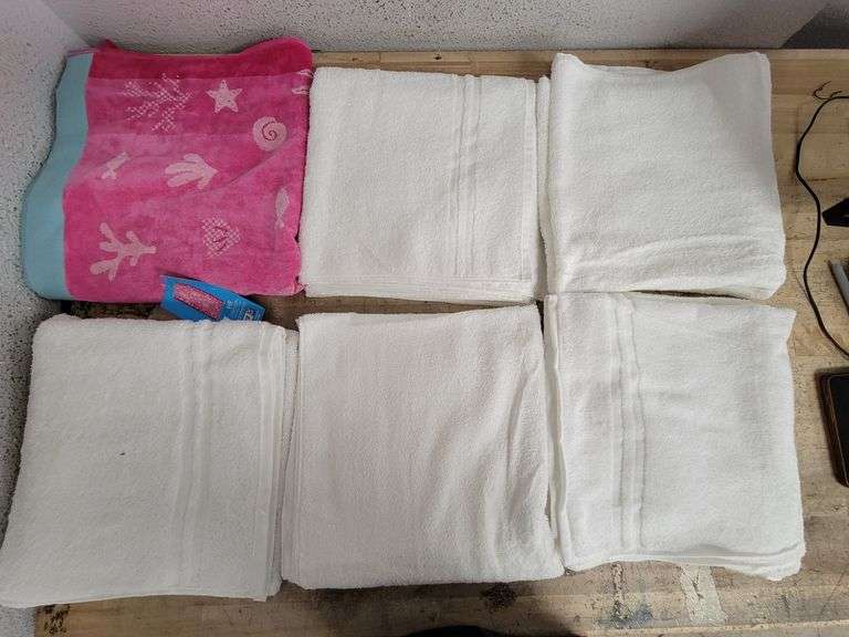 MEMBER'S MARK Bundle - Oversized 30x58" Bath Towel Qt.5 & Kid's Beach Towel 30x60" Qt.1 | Open Box