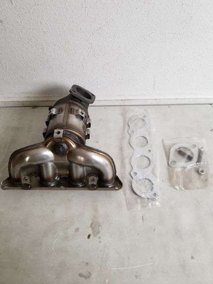 Front Catalytic Converter Compatible With Hyundai Elantra 2.0L 2017-2020/ Kia Forte5 2.0L 2017-2018 | Open Box | (See Condition Notes)