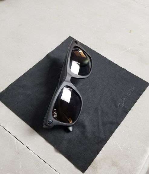 RAY-BAN|META WayFarer AI Sunglasses, Matte Black | Open Box