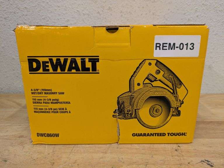 DEWALT Wet Tile Saw, Masonry, 4-3/8-Inch (DWC860W) | Like New