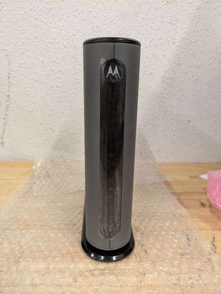 Motorola MG8702 | DOCSIS 3.1 Cable Modem + Wi-Fi Router | Open Box