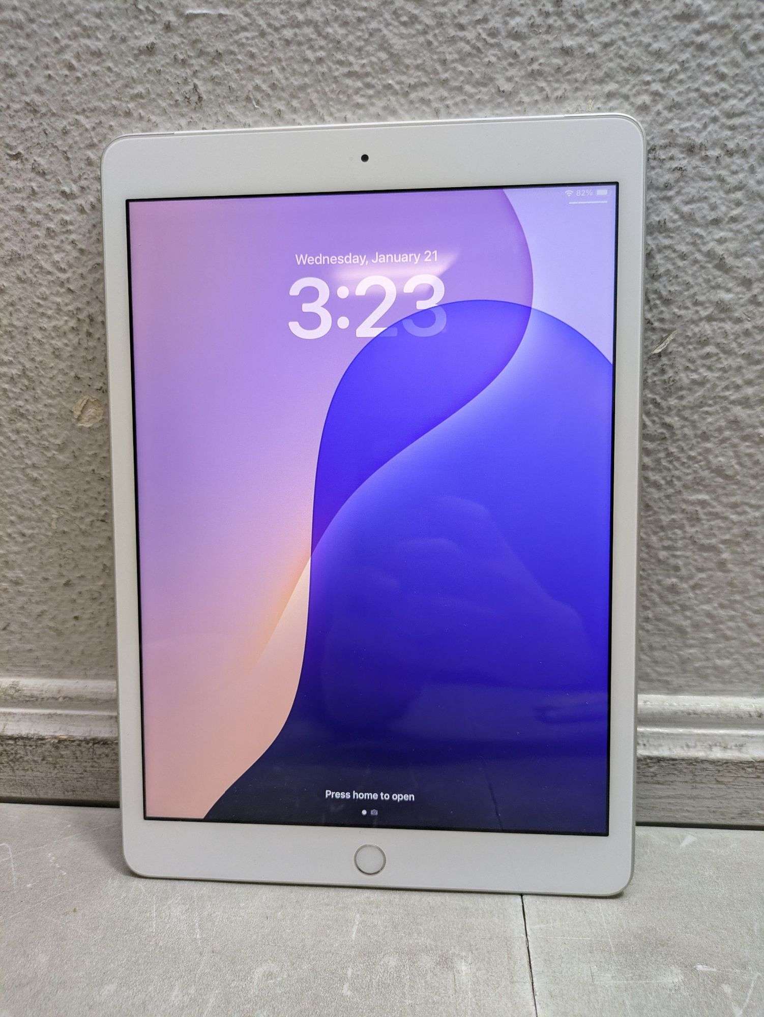 APPLE iPad 8th Generation 10.2