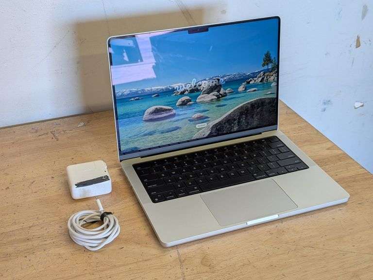 Apple MacBook Pro 14" Laptop - M4 Pro chip - 24GB Memory - 512GB SSD ...