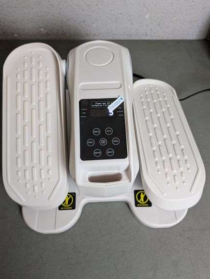White Elliptical R179 White Electrical Elliptical Trainer | Like New | (See Condition Notes ...