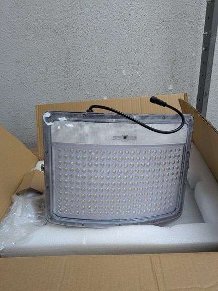 Solar Flood Light with Sensor | Like New | (See Condition Notes) - Rio ...