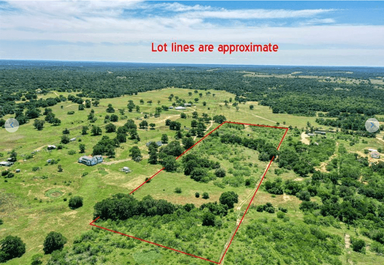 11-Acre Property Near Luling, Texas