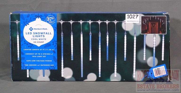 New MM 20 count LED Snowfall Lights. 37' Lighted Length.