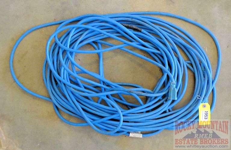 Blue heavy duty cold weather 100' extension cord.