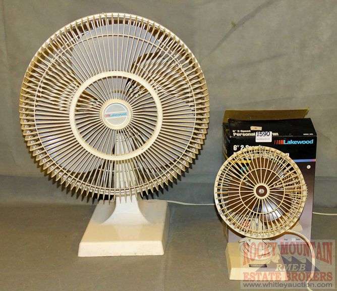 2 nice oscillating fans.  Tallest is 22" high.  Both for one money.