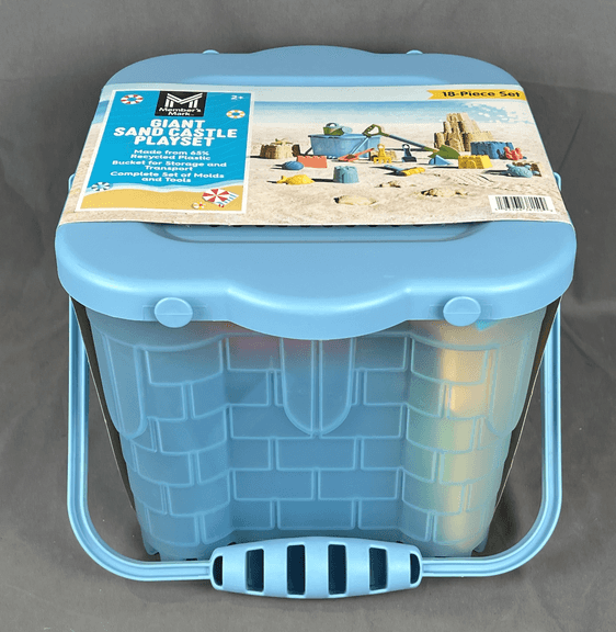Brand New Giant Sand Castle Playset in Plastic Bucket. Complete set of ...