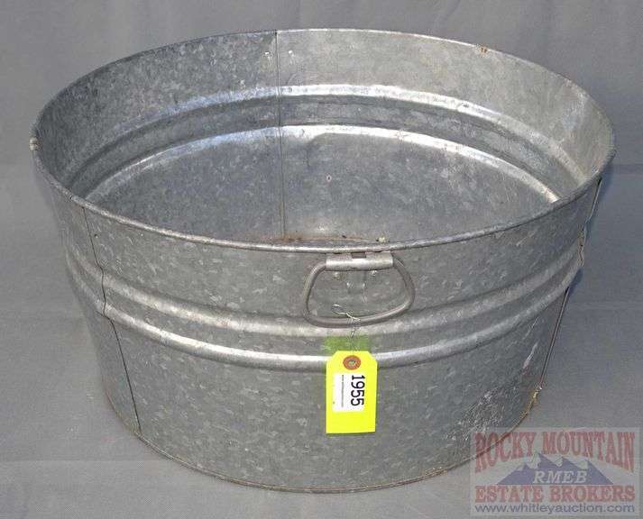 Vintage Style #2 Galvanized Wash Tub. 11"X22".