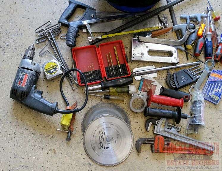 5-Gallon Bucket W/ Bucket Buddy, Hand Saws, B&D Drill, Screw Drivers, Tool Handles & More.  All for one money.