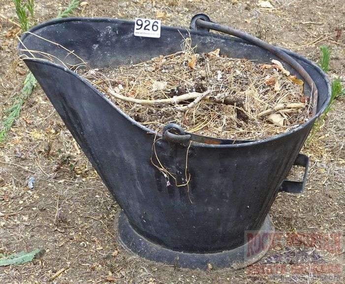 Vintage Coal Scuttle Planter.