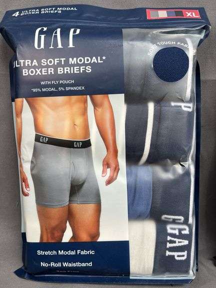 2 New 4-Packs of Men's GAP Ultra Soft Boxer Briefs W/ No-Roll Waistband. Size XL.  2 times the money. Total price is quantity times bid price.