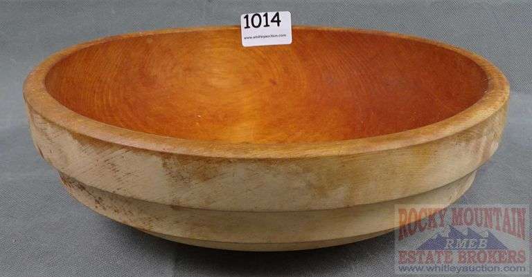 Neat 12" Wooden Serving Bowl & Cutting Board. Both for one money.
