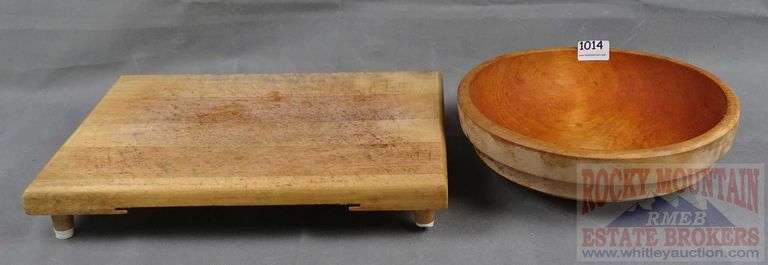 Neat 12" Wooden Serving Bowl & Cutting Board. Both for one money.
