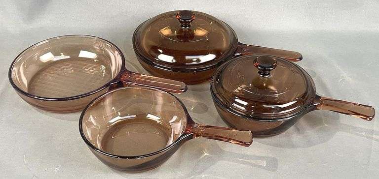 4 Pieces Of Vision Cookware. All for one money