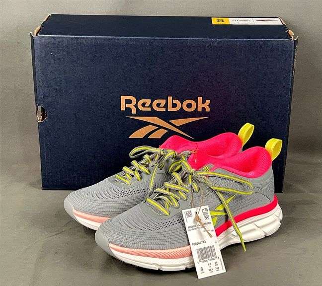 Brand New Ladies Size 7, Reebok Grey/Pink/Yellow Road Strider Tennis Shoes.