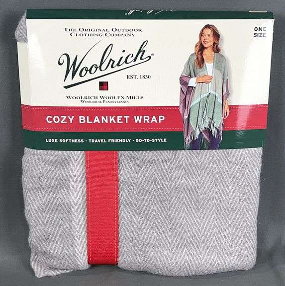 Brand New Ladies Woolrich Reversible "Reagan" Blanket Wrap, MSRP $60. One size fits all.