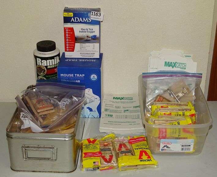 Lots Of Asst. Mouse Traps & Other Varmint Control. All for one money.