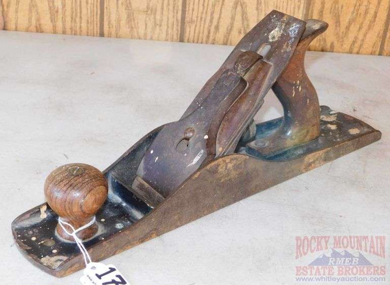 Vintage No. 5-1/2" Wood Plane.