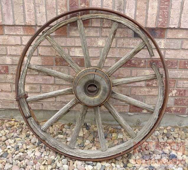 Vintage Wood & Steel 36" Wagon Wheel.