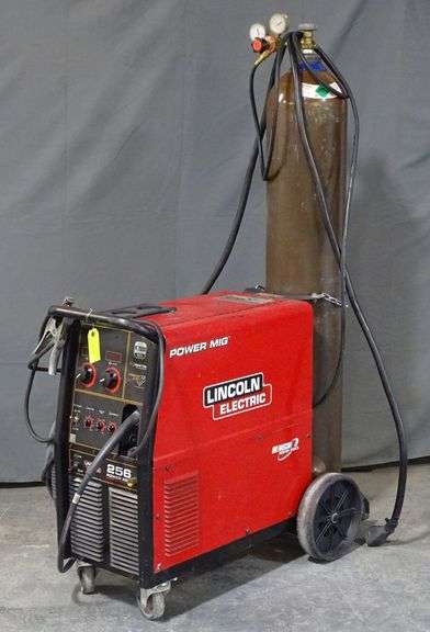 Lincoln Electric Power MIG 256 Welder with Gas Bottle Included