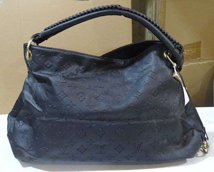 Louis Vuitton Style Black Bag with Pink Interior. SEE DESCRIPTION FOR SPECIAL LOCATION!